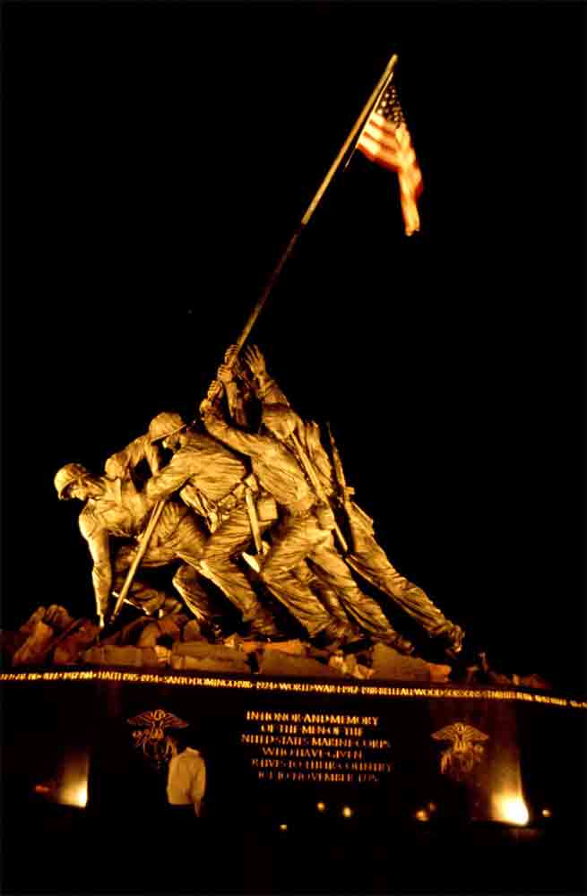 EEUU - Virginia 01 - Arlington - cementerio Nacional de Arlington - monumento a los Caídos.jpg